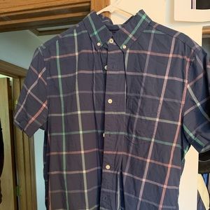 Aero button up